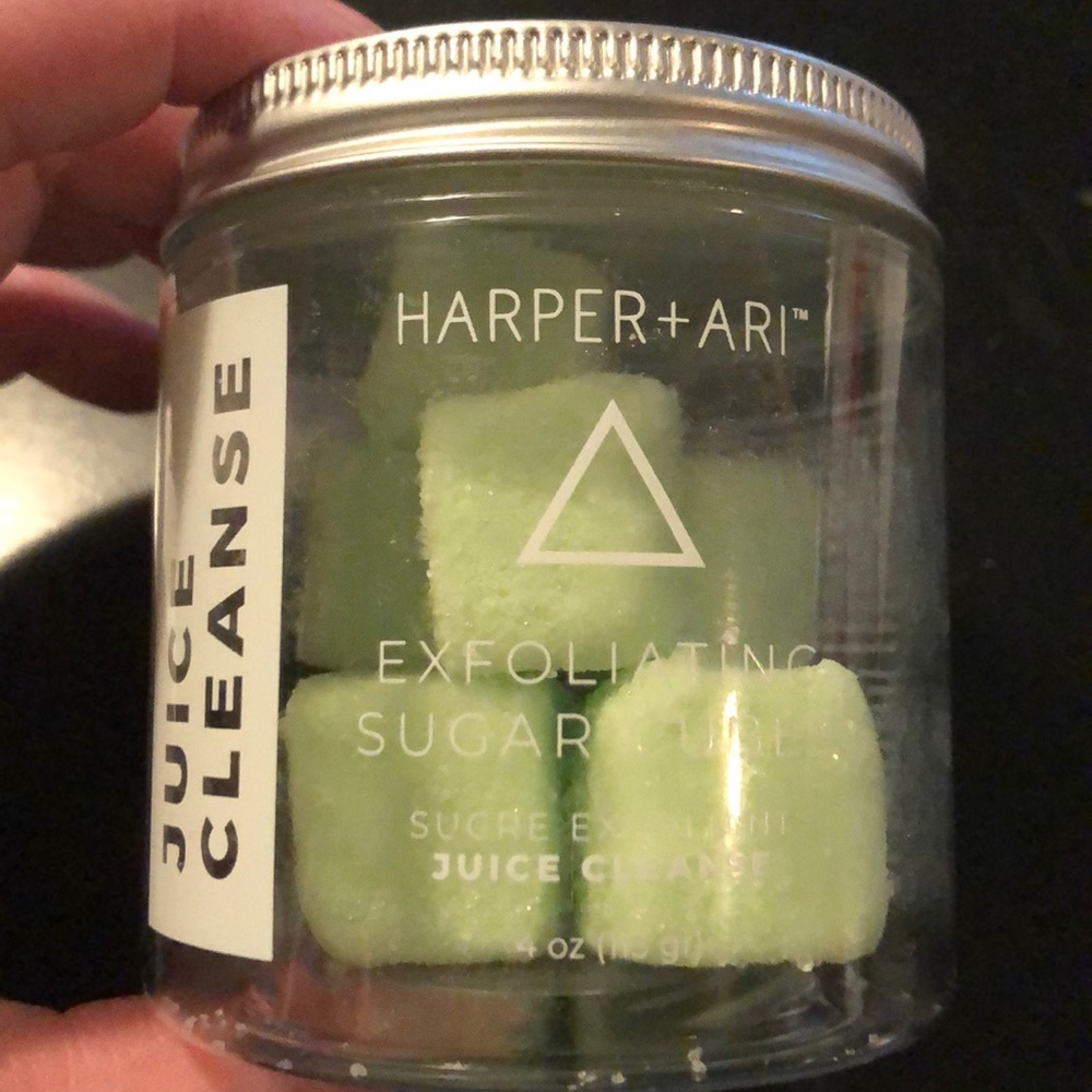 Harper + Ari Exfoliating Sugar Cubes
